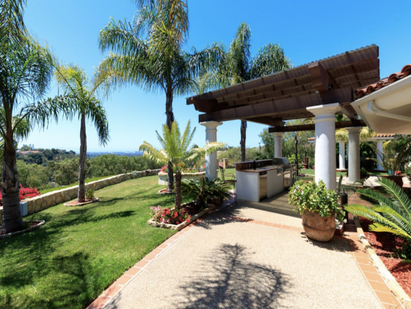 Stunning Santa Barbara Luxury Estate Home with Guest Houses & Pool