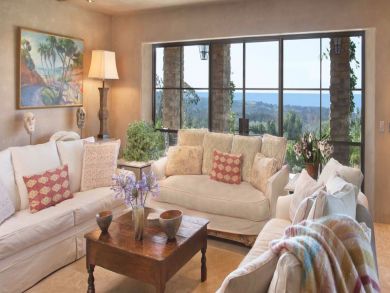 Classy, Comfort Movie Star Home