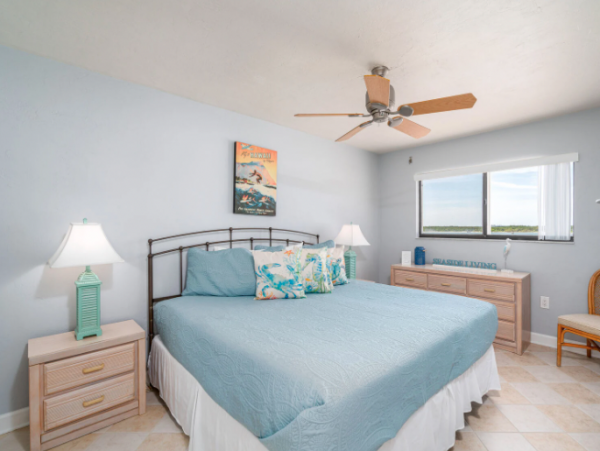 Lovely 2 Bedroom Vacation Condo in Fort Myers Beach