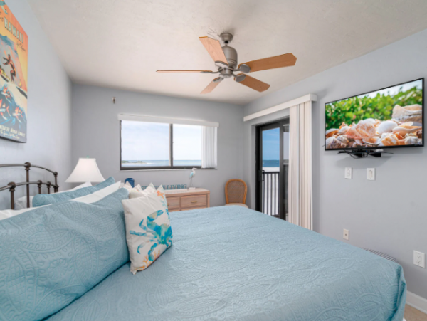 Lovely 2 Bedroom Vacation Condo in Fort Myers Beach