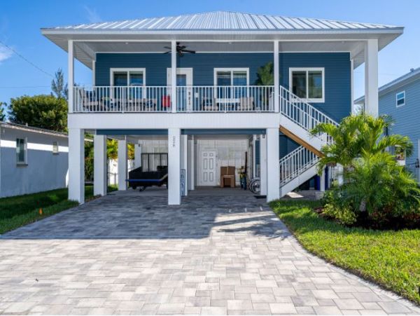Fort Myers Vacation Home Three Bedroom Home - Private Pool