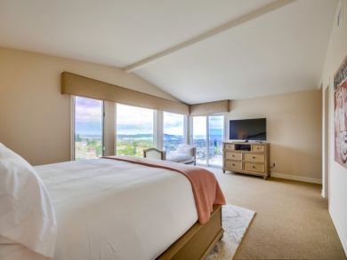 San Diego Luxury Vacation Rental Home Stunning Interior View San Diego Luxury Vacation Rental Home Stunning Interior View