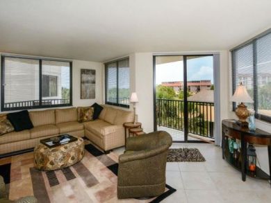Lovely Siesta Key Vacation Condo Flip Flop to the Beach