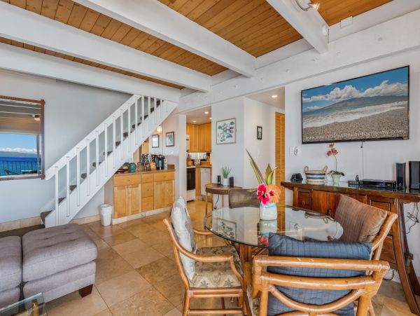 Luxurious 3 Bedroom Beachfront Condo with Breathtaking View