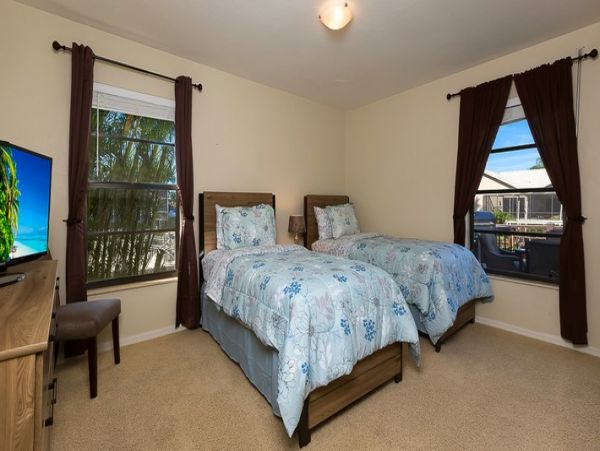 Marco Island Luxury Waterfront  3 Bedroom Vacation Home