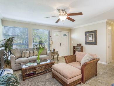 Close to Downtown Canalfront 3 bedroom Rental Close to Downtown Canalfront 3 bedroom Rental