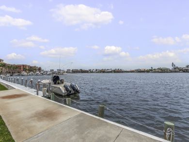 Marco Island Condo 913681