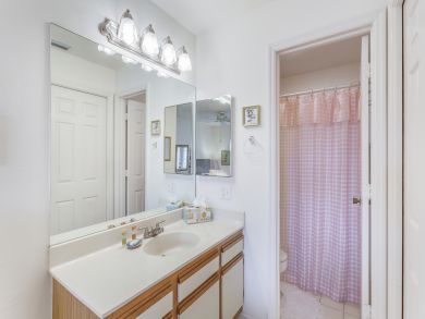 Marco Island Condo 913681