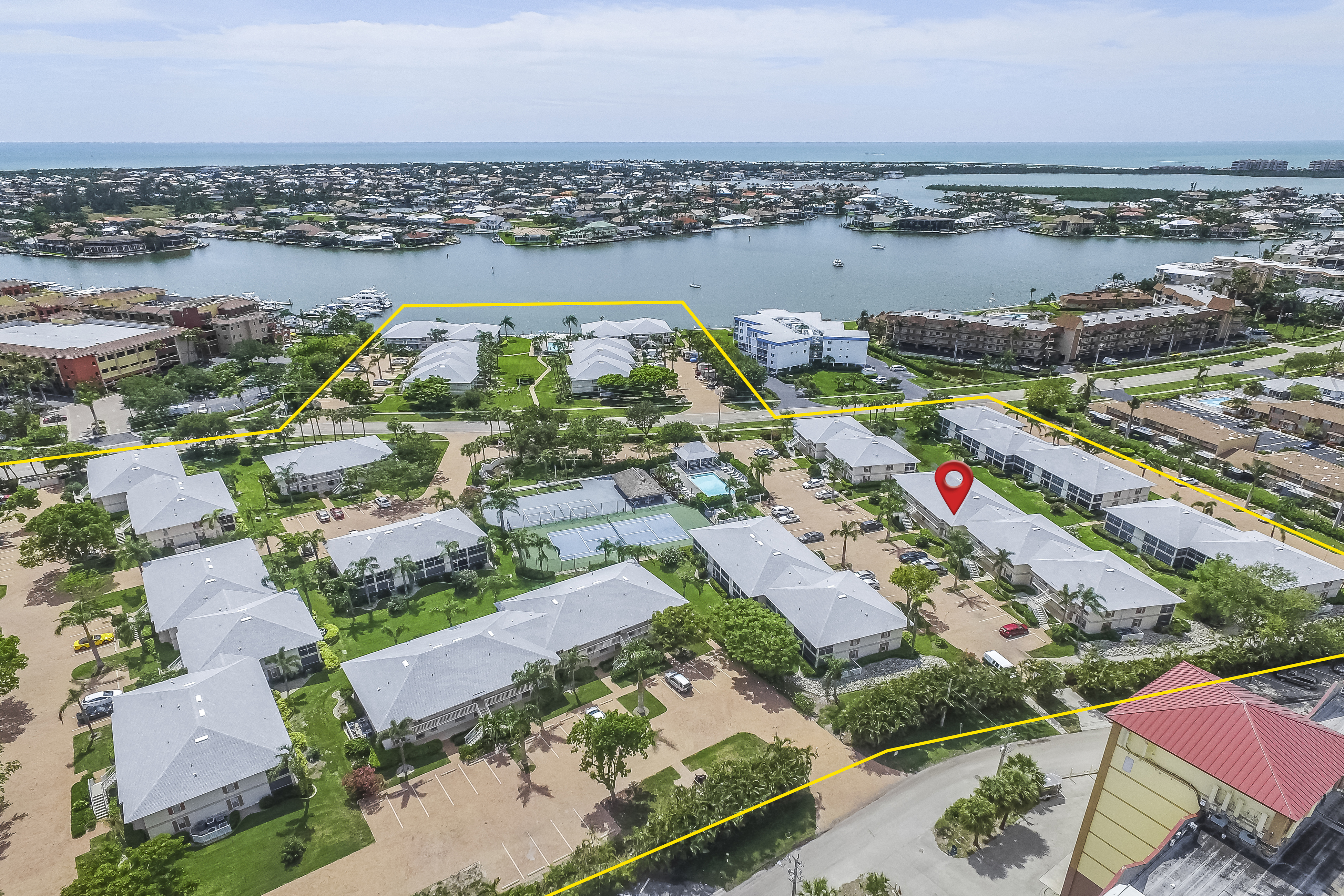 Marco Island Condo 913681