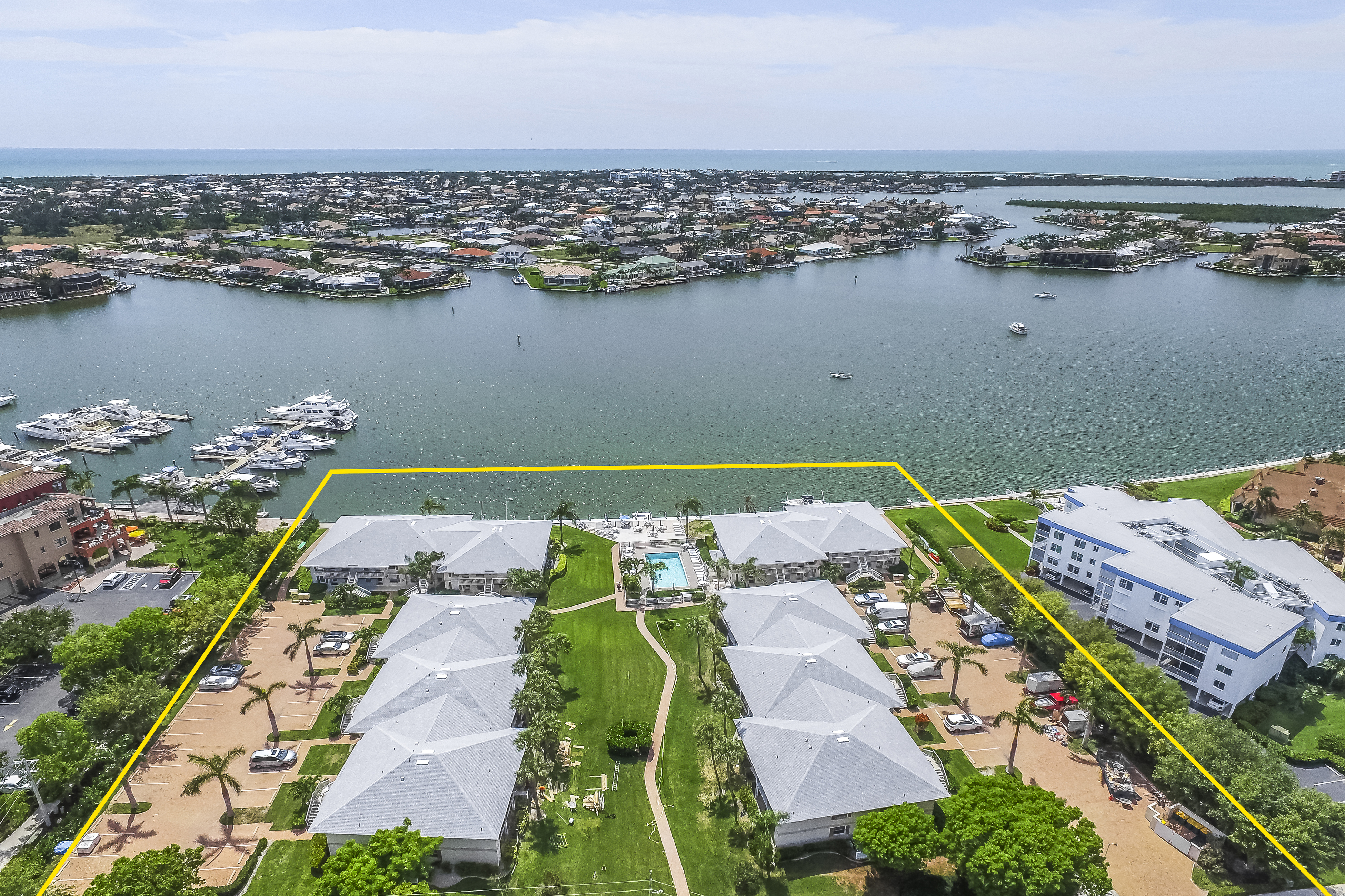 Marco Island Condo 913681