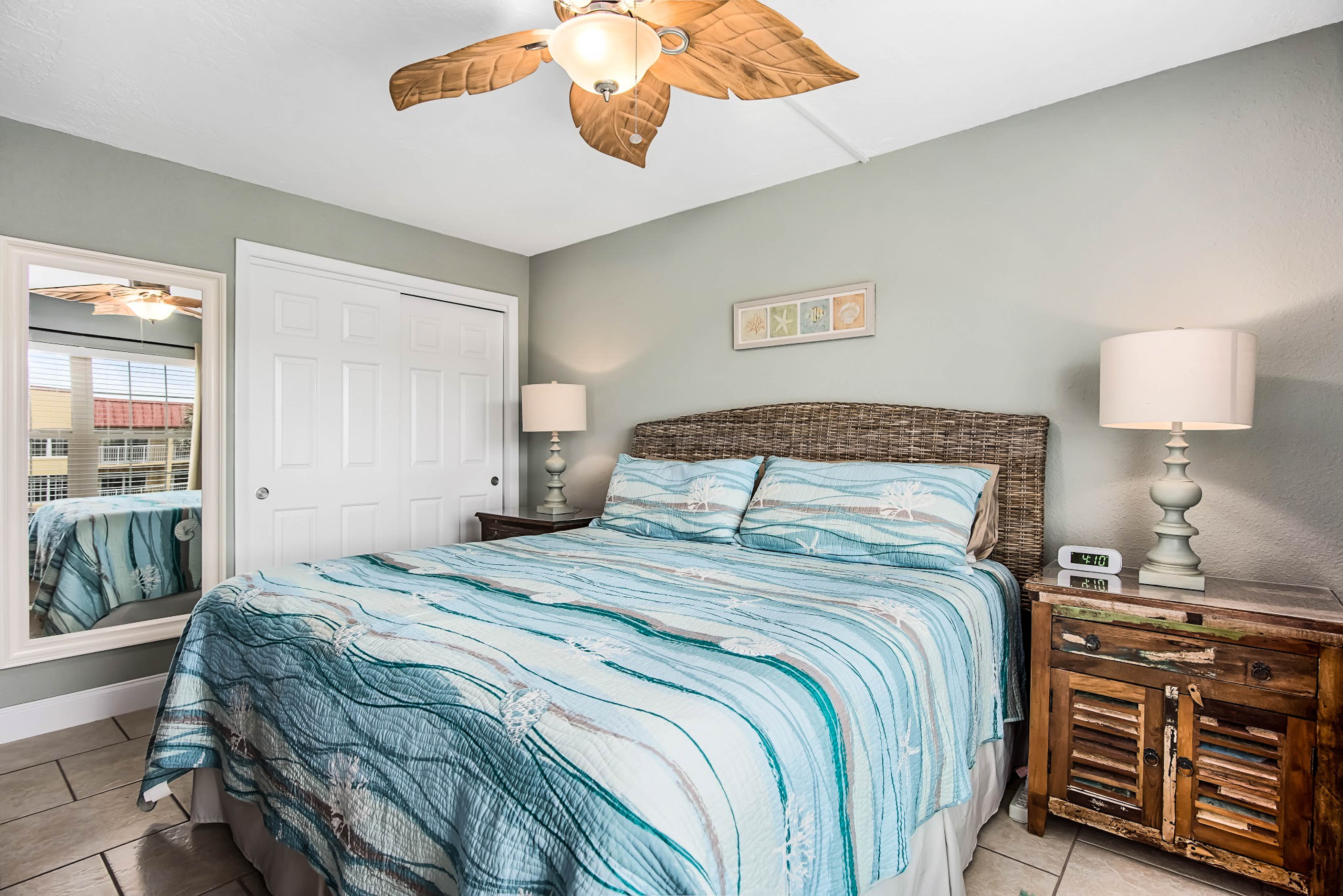 New Smyrna Beach Condo 913701