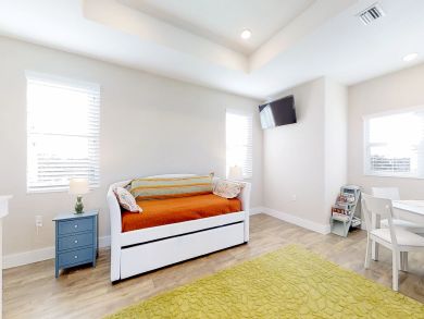 Palm Coast Vacation Home Rental Sleeps Ten Guests