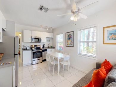 Ocean View Home Sleeps 8 Guests Only 1/2 Block to Beach