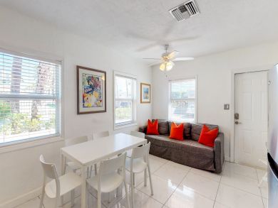 Ocean View Home Sleeps 8 Guests Only 1/2 Block to Beach