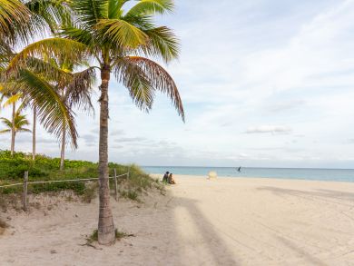 Ocean View Home Sleeps 8 Guests Only 1/2 Block to Beach