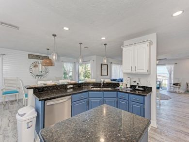 Anna Maria Island Five Bedrooms Sleeps 12 Private Pool
