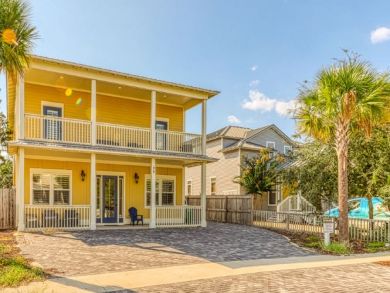 Very Nice 6 Bedroom Home with Private Pool Sleeps 14 Guests