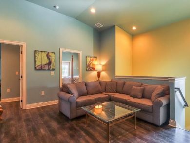 Very Nice 6 Bedroom Home with Private Pool Sleeps 14 Guests