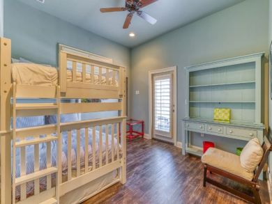 Very Nice 6 Bedroom Home with Private Pool Sleeps 14 Guests