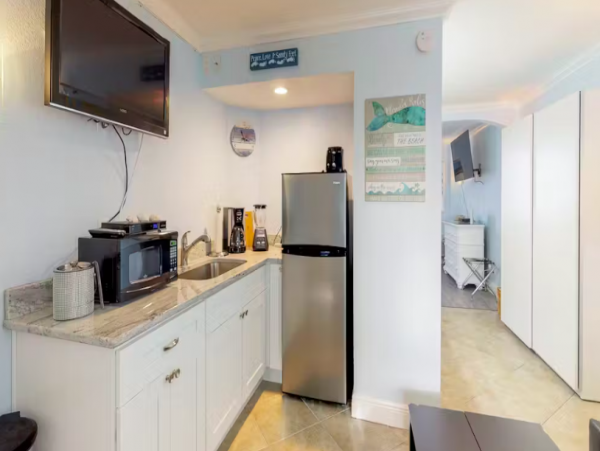 Studio Condo Across the Street from the Beach