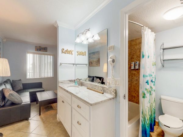 Studio Condo Across the Street from the Beach