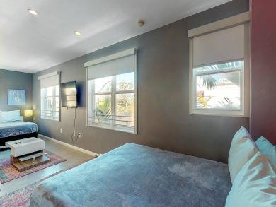 Miami Beach Condo 913744