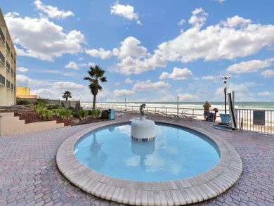 Daytona Beach Condo 913778