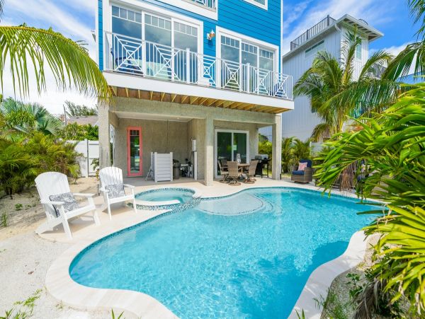 Vacation Villa Short Walk to Bean Point on Anna Maria Island