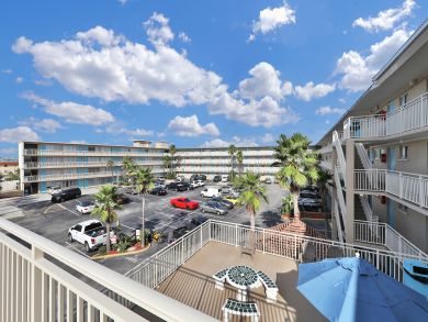 Daytona Beach Condo 913793