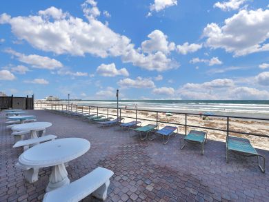 Daytona Beach Condo 913793
