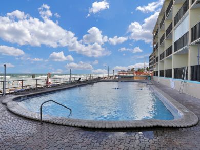 Daytona Beach Condo 913793