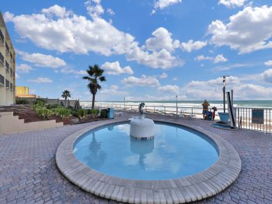 Daytona Beach Condo 913793