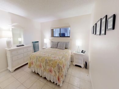 Cocoa Beach Condo 913807