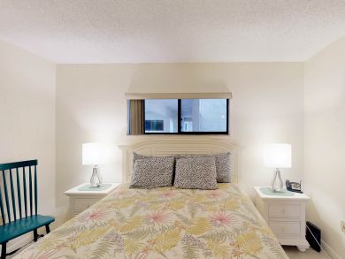 Cocoa Beach Condo 913807