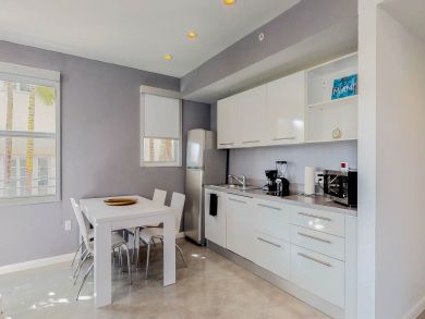 Miami Beach Condo 913815