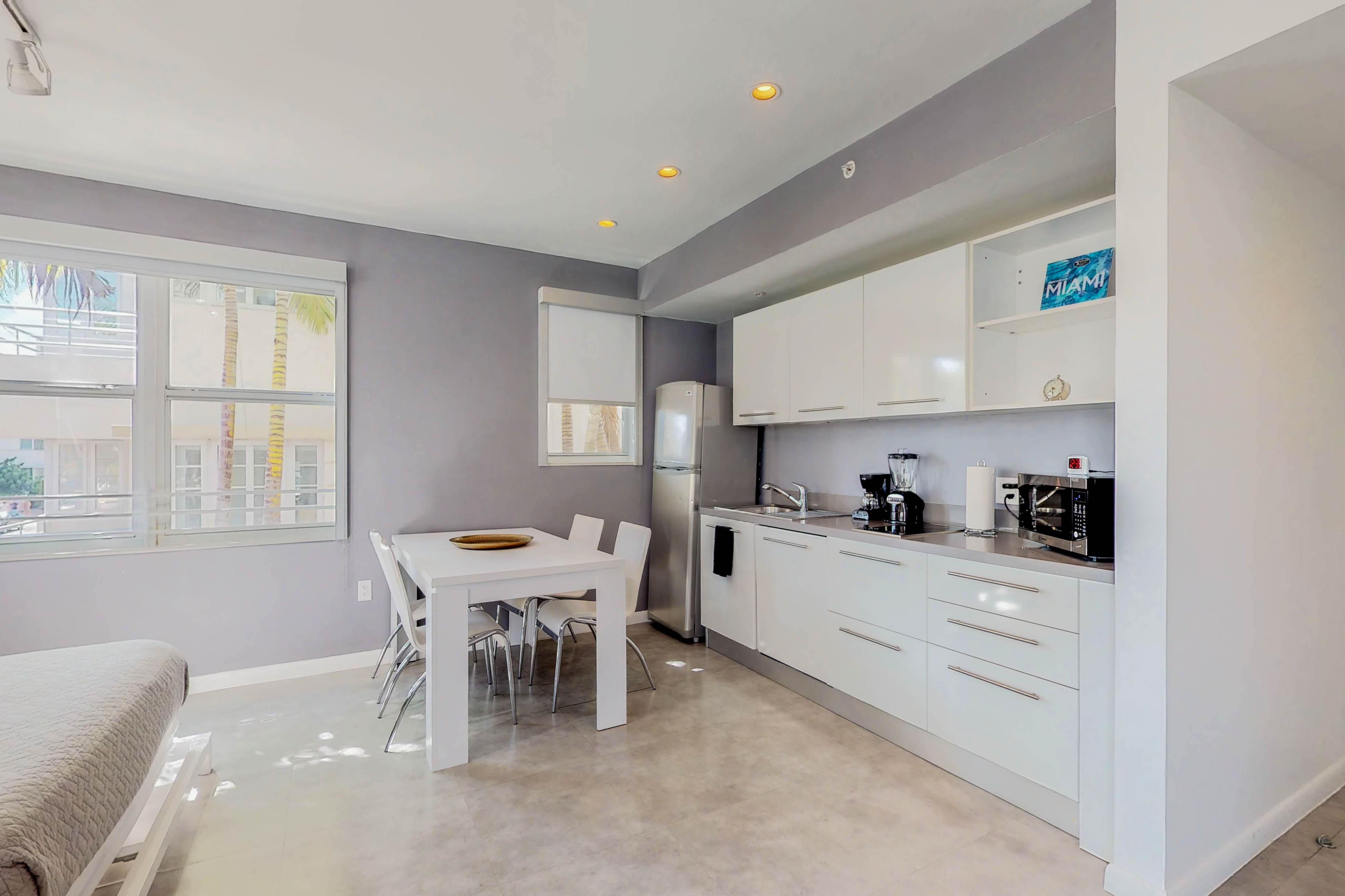 Miami Beach Condo 913815