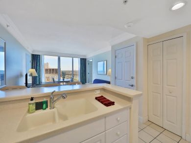 Daytona Beach Condo 913823