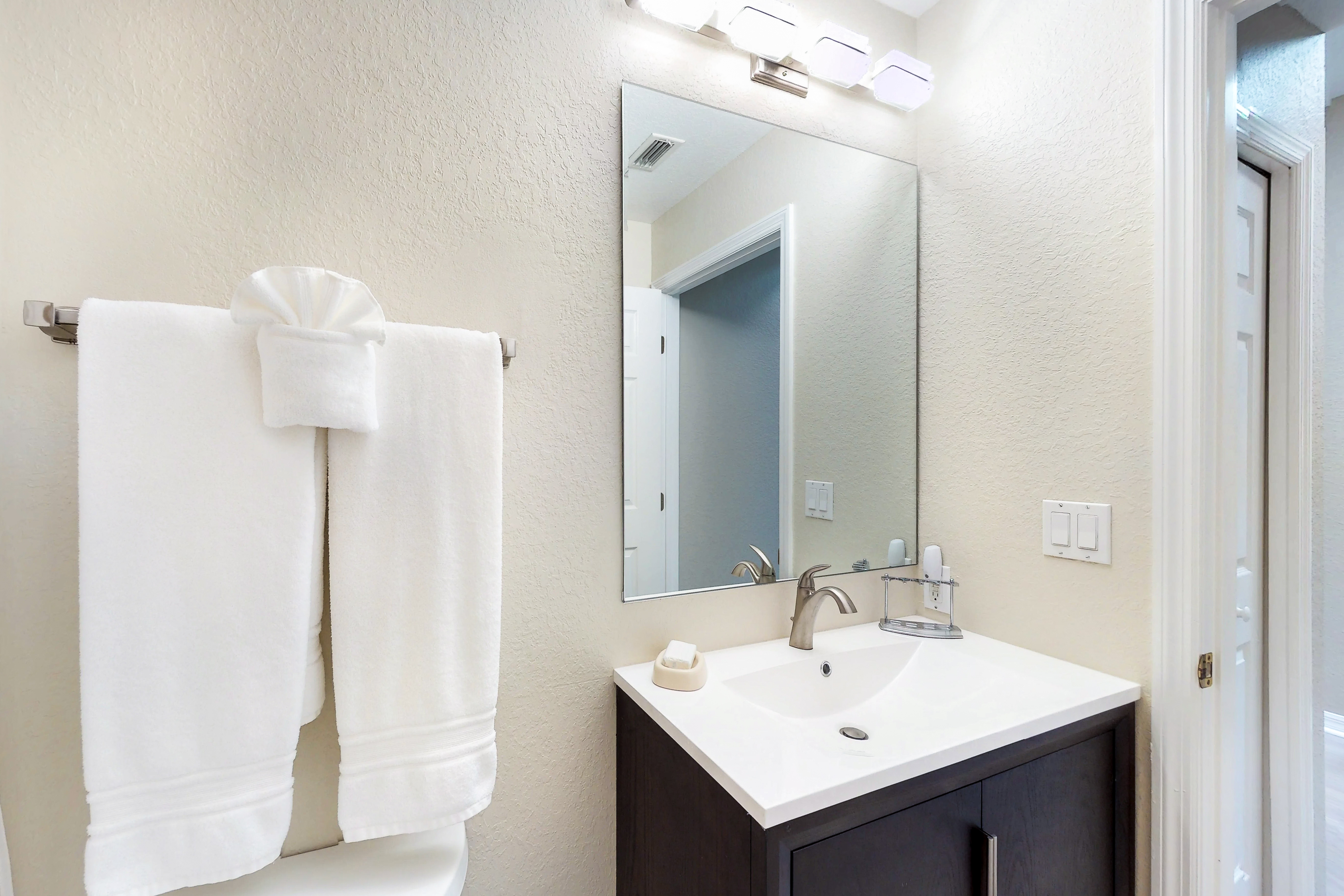 Indian Shores Ai Condo 913839