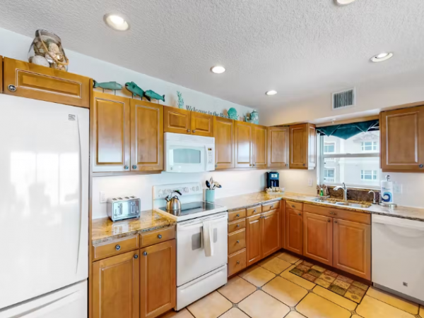 Indian Rock Beach Condo with 2 Bedroom and Stunning Views