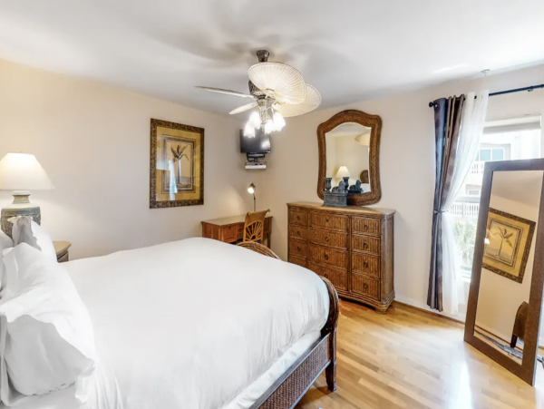 Indian Rock Beach Condo with 2 Bedroom and Stunning Views