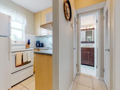 Pompano Beach Condo 913873