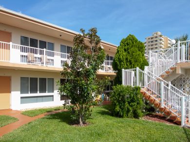 Pompano Beach Condo 913873