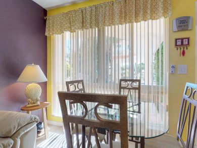 Pompano Beach Condo 913873