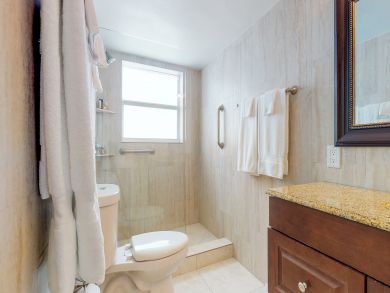 Pompano Beach Condo 913873
