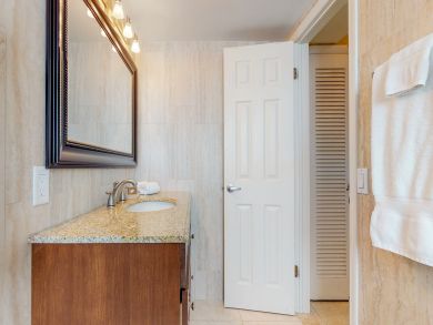 Pompano Beach Condo 913873