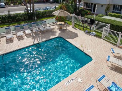 Pompano Beach Condo 913873