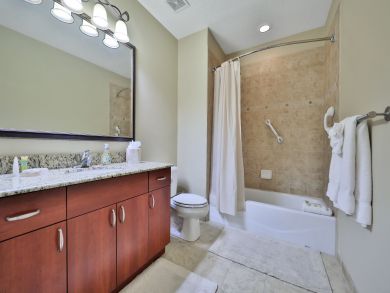 Daytona Beach Condo 913875