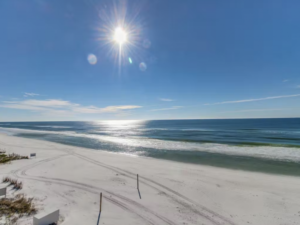 Value Priced Beach Front Rental Three Bedroom Lovely