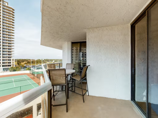 Value Priced Beach Front Rental Three Bedroom Lovely