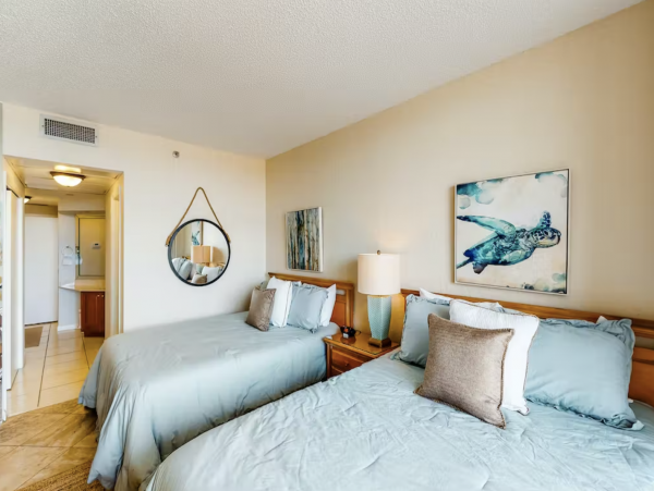Value Priced Beach Front Rental Three Bedroom Lovely